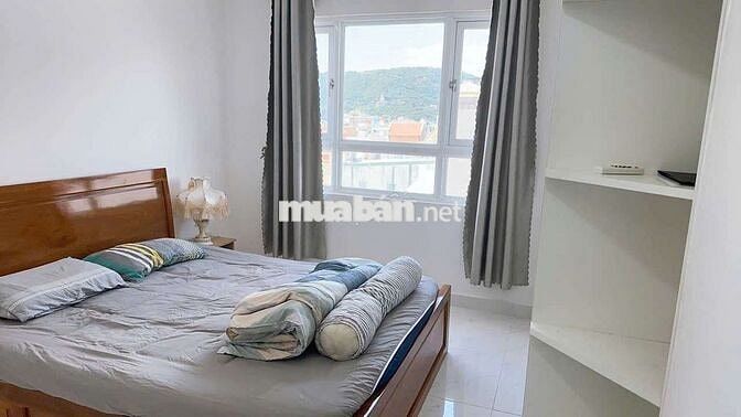 Bán căn hộ saigonres Nguyễn Kim 2PN nhà sửa đẹp có sân rộng