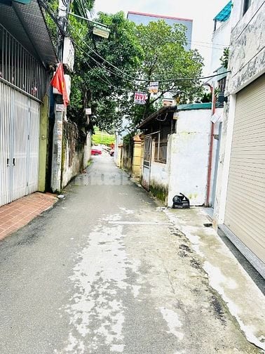 BÁN NHÀ 6 tầng CÓ THANG MÁY ngõ 321 Bát Khối, Long Biên