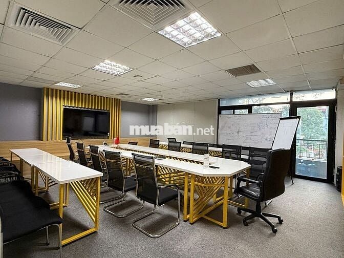 Cho thuê văn phòng đẹp, hiện đại tại Nguyễn Hy Quang- Đống Đa,giá hời