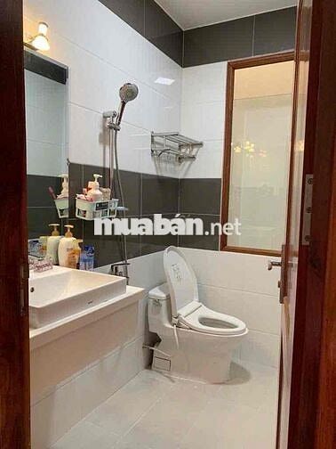 Bán Nhà Hẻm 6m Khu Y Tế Kỹ Thuật Cao 4.1x14 ,5Tầng 7.2Tỷ Bình Tân