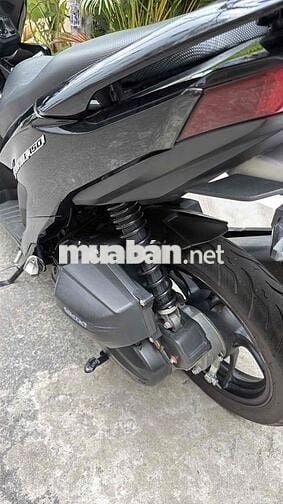 nhường anh em chơi xe mới mua ko chạy bán gắp
