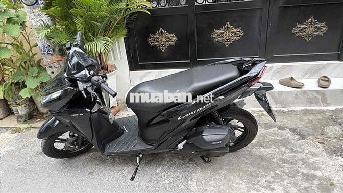 nhường anh em chơi xe mới mua ko chạy bán gắp