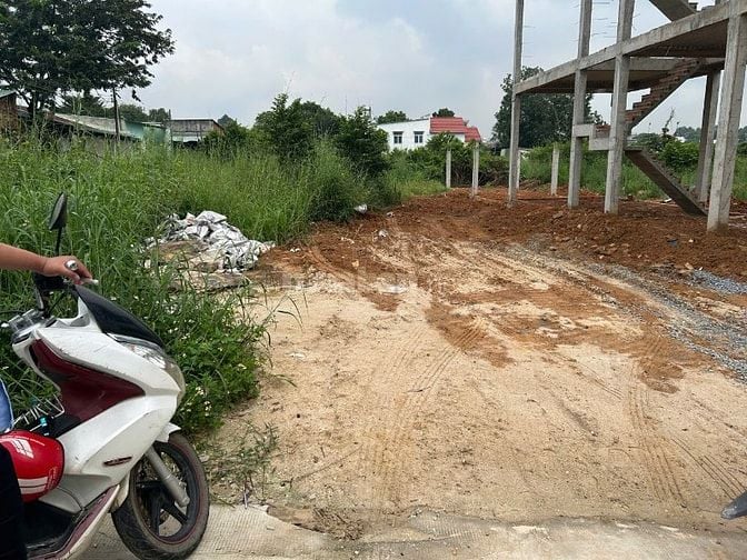 BÁN LÔ ĐẤT 5X30 8X30 THỦ DẦU MỘT BÌNH DƯƠNG CÓ SỔ HỒNG RIÊNG 