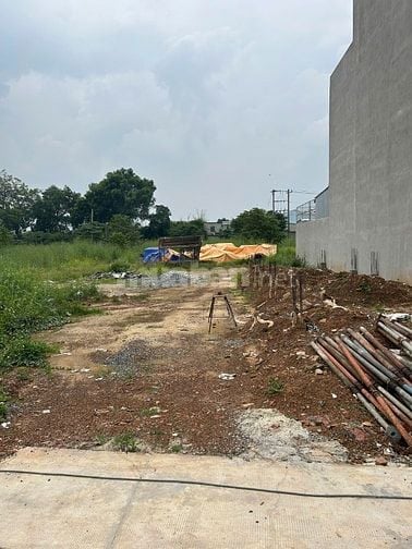 BÁN LÔ ĐẤT 5X30 8X30 THỦ DẦU MỘT BÌNH DƯƠNG CÓ SỔ HỒNG RIÊNG 
