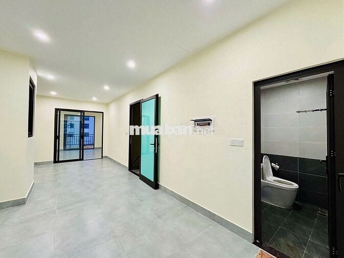 Nhà nguyên căn 7 tầng đường Ngõ Trần Xuân Soạn rộng vừa ô tô