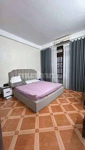 Bán nhà phố Võ Thị Sáu 50m2, phân lô, có vỉa hè, ô tô tránh. 19 tỷ