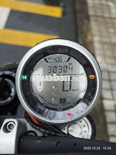 Ducati cafe racer chưa từng ra khỏi thành phố