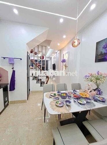 Bán nhà Láng Hạ 35m2 chỉ 7.4 tỷ Đống Đa