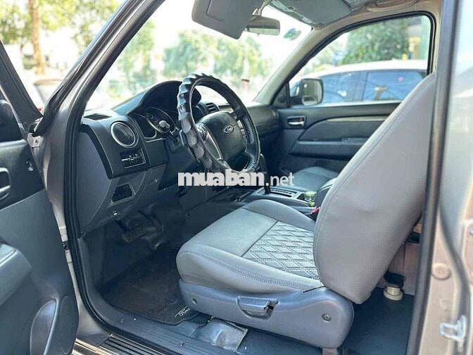 Ford Everest 2014 Limited 4x2 - 122000 km