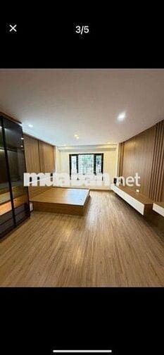TRUNG TÂM CẦU GIẤY - NHÀ ĐẸP CHỦ XÂY TÂM HUYẾT - 5 TẦNG ĐỦ CÔNG NĂNG