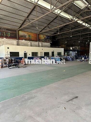 Cho thuê kho xưởng Mặt Ql6 Chương mỹ Hà Nội  1400m , điện 3 pha, cont.