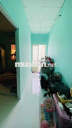 bán nhà 1 trệt 1 lầu đúc . cách chùa viên mình 50m . nhà và hẻm như hi