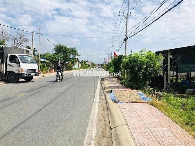 Bán lô đất Đ.Nguyễn Thị Rành gần KCN Tây Bắc, DT 130m2 giá 700tr. SHR