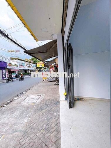 Mặt bằng kinh doanh mặt tiền đường lớn Thoại Ngọc Hầu - Tân Phú