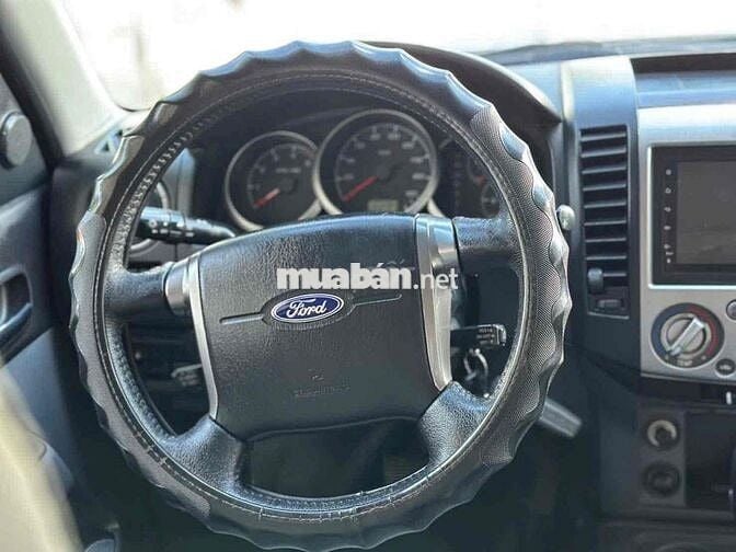Ford Everest 2014 Limited 4x2 - 122000 km