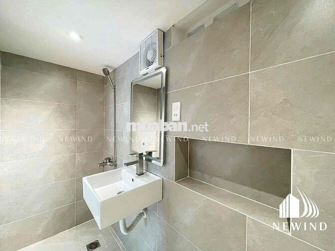 phòng ban công không có chỗ chê