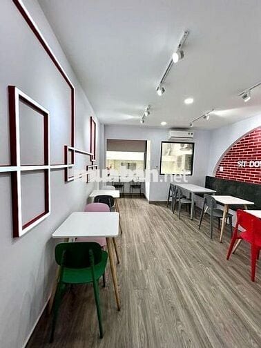 Bán nhà 2 mặt tiền đường Trần Hưng Đạo Q5 dt( 4 x 16m) giá 27 tỷ