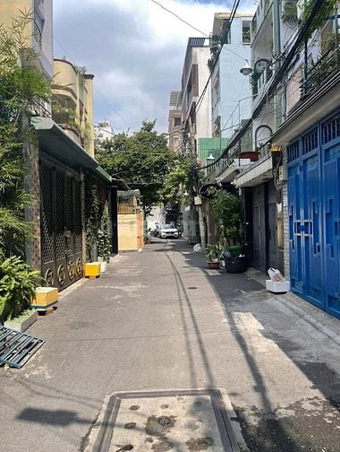 Bán GẤP ngay Lý Thường Kiệt, Quận 10 giảm sâu còn 5Tỷ040 hẻm xe hơi 