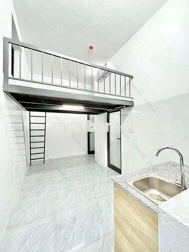 PHÒNG TRỌ MỚI XÂY THOÁNG MÁT, BAN CÔNG GẦN ĐH FPT