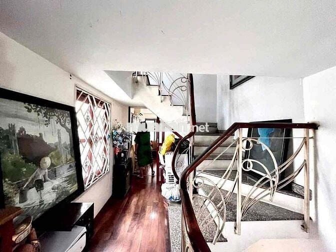 Cho thuê nhà hxh 4PN đường Hồ Biểu Chánh - Phú Nhuận - 1trệt 3lầu