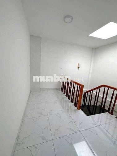 Nhà phúc đồng 42m2 xây 5 tầng cực đẹp , trước nhà rộng để xe ,gần phố