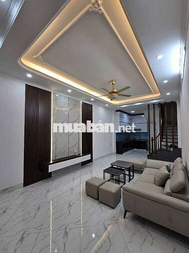 Nhà phúc đồng 42m2 xây 5 tầng cực đẹp , trước nhà rộng để xe ,gần phố