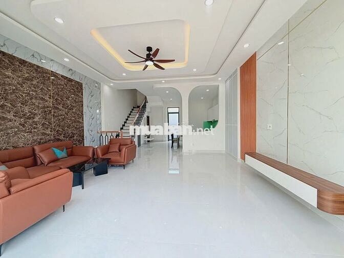 Bán nhà 3 tầng : đường Cây Da - Tân Phú Trung - 80m2 . Giá 2 tỷ 790