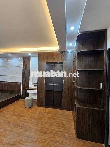 Nhà phúc đồng 42m2 xây 5 tầng cực đẹp , trước nhà rộng để xe ,gần phố