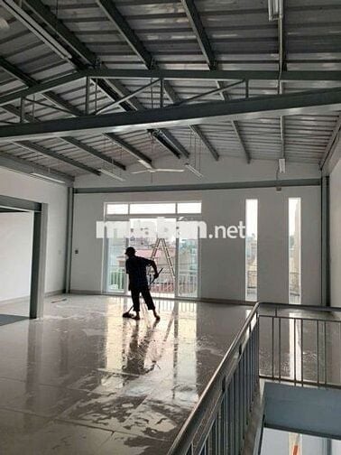 MB KD VITRI ĐẸP ĐƯỜNG XE TẢI LỚN. MB NHƯ HÌNH ẢNH GẦN Quốc Lộ 1A