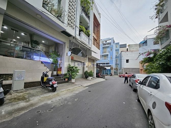 MẶT TIỀN ĐƯỜNG HOA- PHAN XÍCH LONG PHÚ NHUẬN 8X18M, 5 TẦNG 51 TỶ