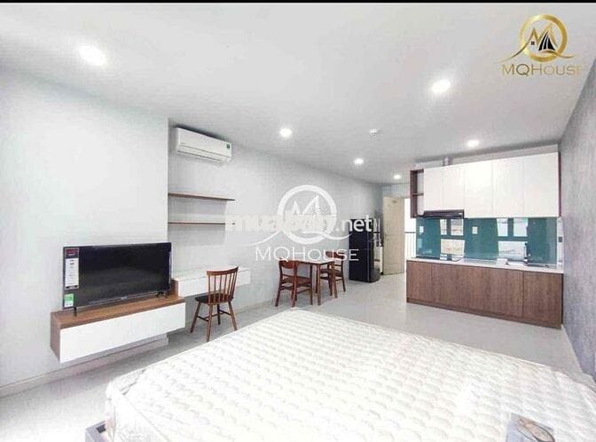 CHO THUÊ CĂN HỘ BAN CÔNG SIÊU RỘNG MỚI NGAY CÔNG VIÊN LÊ THỊ RIÊNG