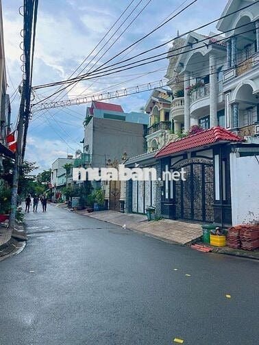 Bán nhà 1870/1 TL10 Tân Tạo 5m x 17,4m nhà 4lầu đúc thật SHR Bình Tân