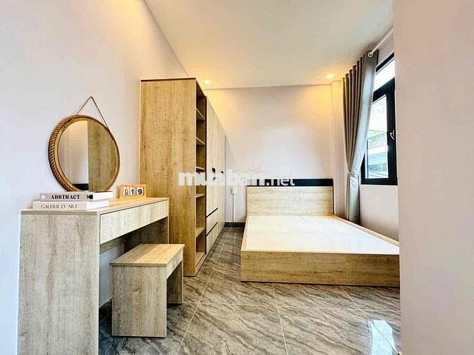 Căn hộ 1PN tách bếp - ban công ngay khu ẩm thực Phan Xích Long giáp Q1