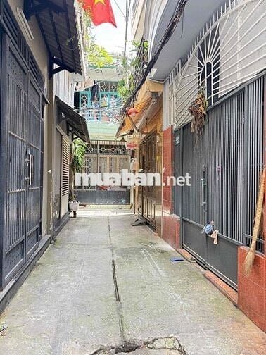 Bán Nhà 4.25 dài 9. trệt lầu 2 phòng. ngay Quang Trung P10. chỉ 3.3tỷ