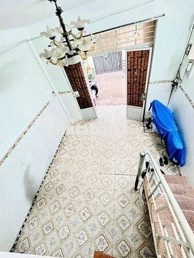 BÁN NHÀ 3LẦU-5pn/5wc DT: 4x10m Đ.Lý THƯỜNG KIỆT, P7, GV. GIÁ: 4.68TỶTL