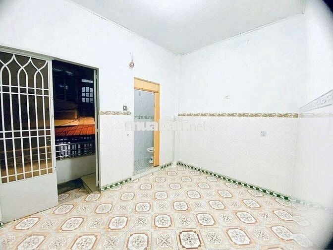 BÁN NHÀ 3LẦU-5pn/5wc DT: 4x10m Đ.Lý THƯỜNG KIỆT, P7, GV. GIÁ: 4.68TỶTL