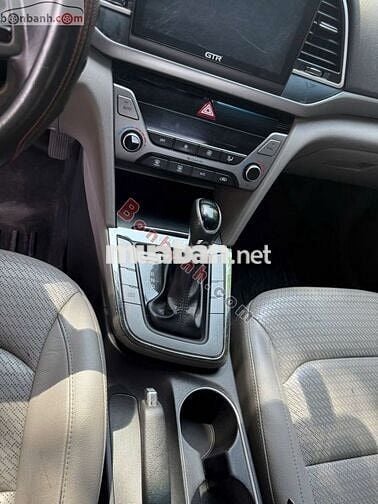 Hyundai Elantra 1.6 AT 2016 - 362 Triệu