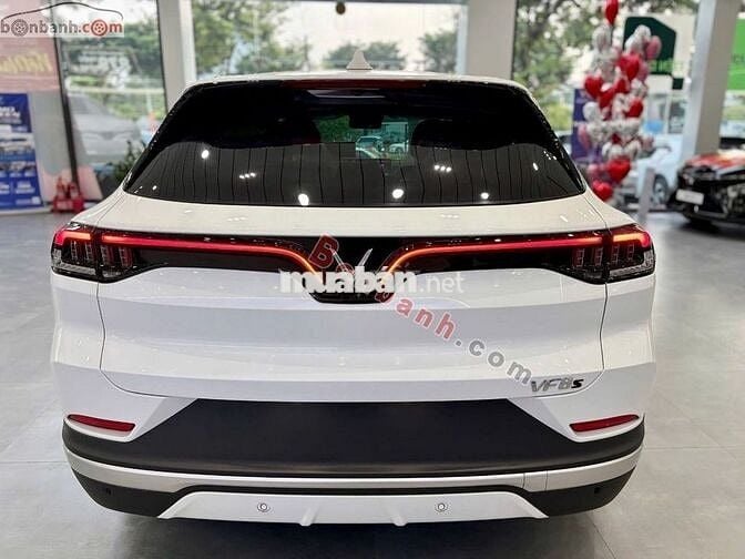 VinFast VF8 Eco AWD 2024 - 880 Triệu