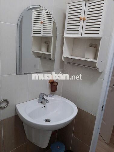Cho thuê nhanh căn hộ 2pn 2wc nội thất cơ bản