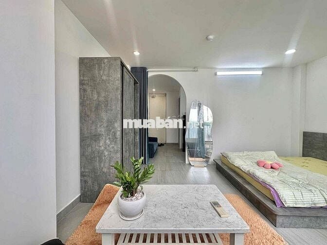 Căn Hộ 1PN-Tách Bếp - Full nội thất - Ngay Vòng Xoay Lăng Cha Cả