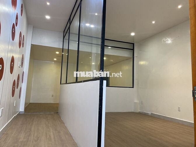 Nhà mặt tiền 30 Nguyễn Đình Chính 101.8m2 Ngang 4.8m - Chỉ 24.5 tỷ