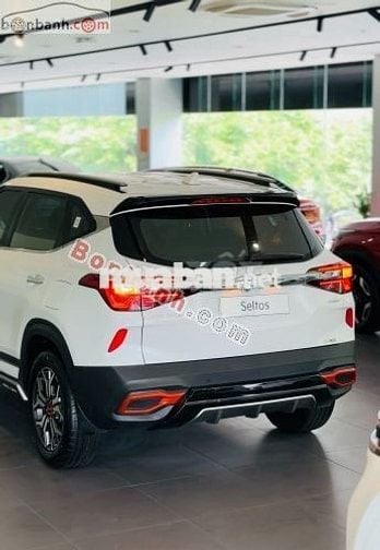 Kia Seltos Luxury 1.4 AT 2024