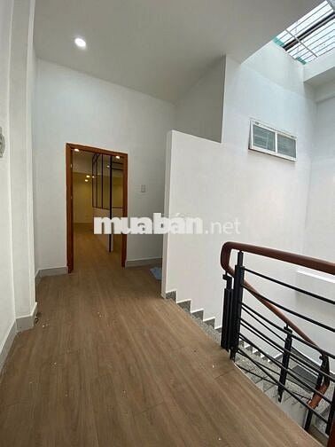 Nhà mặt tiền 30 Nguyễn Đình Chính 101.8m2 Ngang 4.8m - Chỉ 24.5 tỷ