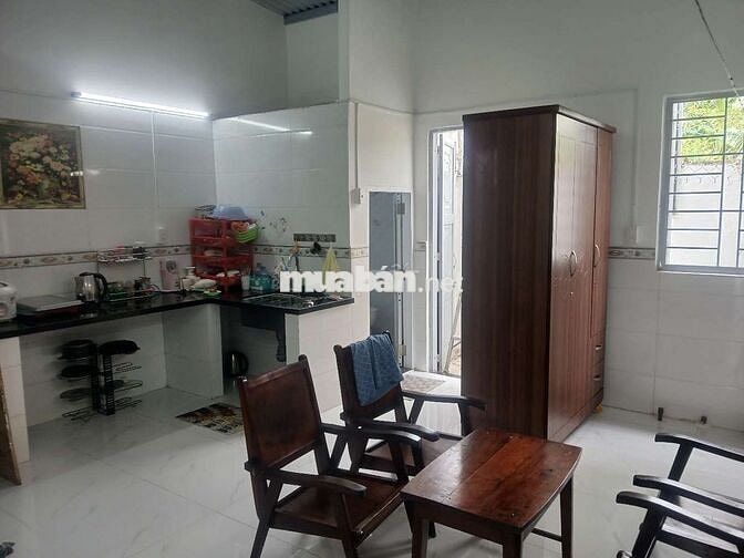 Cho thuê nhà cấp 4 sạch sẽ, thoáng mát, tiện nghi 80m2