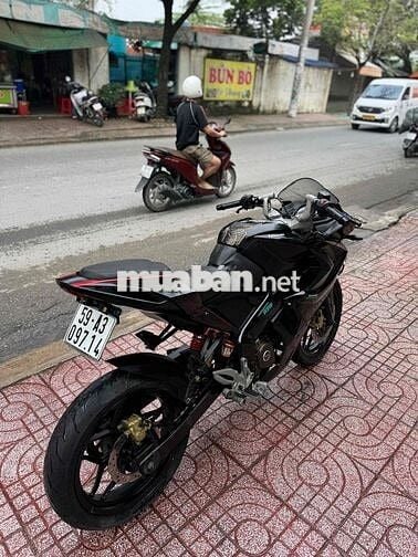 Bajaj Pulsar Rs200 2016 biển số thành phố