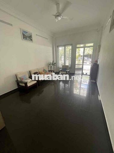 HẺM XE TẢI QUAY VÒNG 10m - NGANG 4 - SỔ VUÔNG - 3 TẦNG
