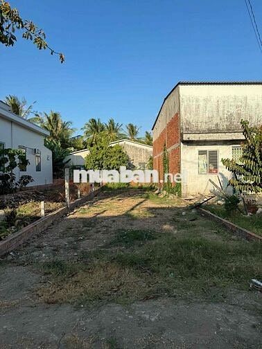 Bán đất thổ cư, 124m2 đường Hùng Vương Trà Vinh