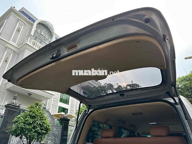 Hyundai Starex máy dầu 2017 9 Chỗ - Gia đình dùng