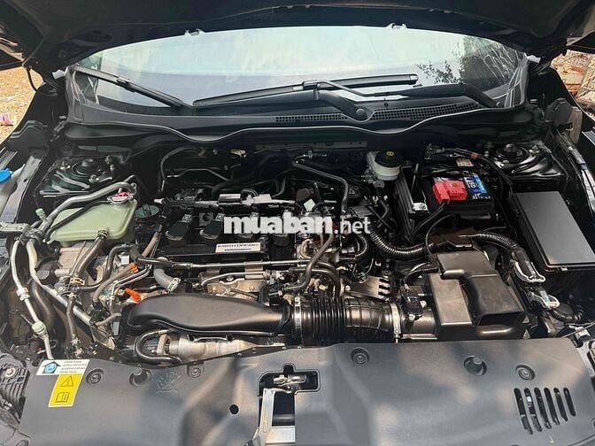 Honda Civic 2017 1.5L Vtec Turbo - 32000 km