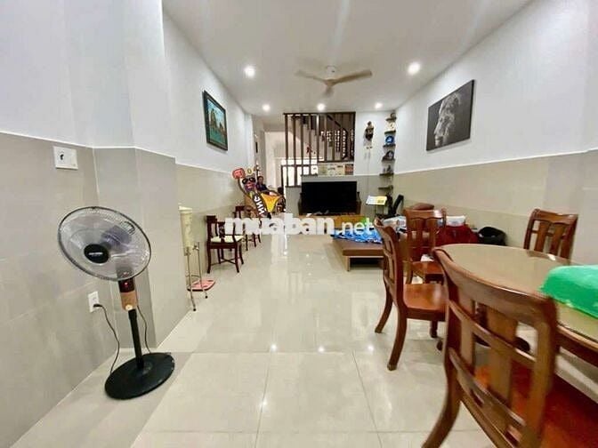 NHÀ 3 LẦU ĐẸP ÔNG ÍCH KHIÊM Q11 ( 4,1m x 20m)